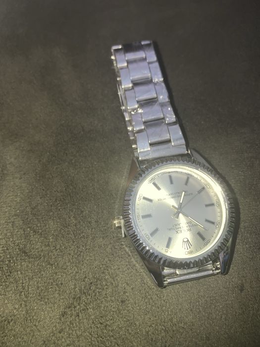 Продам часы две пары