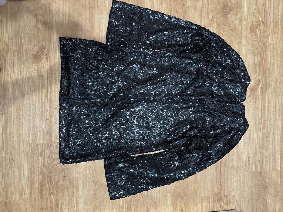 Пайетена рокля на H&M зелена