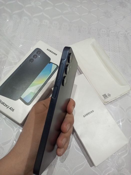 Samsung A16  hali yangi 1 oy ham ishlatilmagan