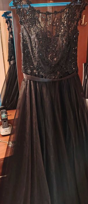 Продаётся платье вечернее бальное