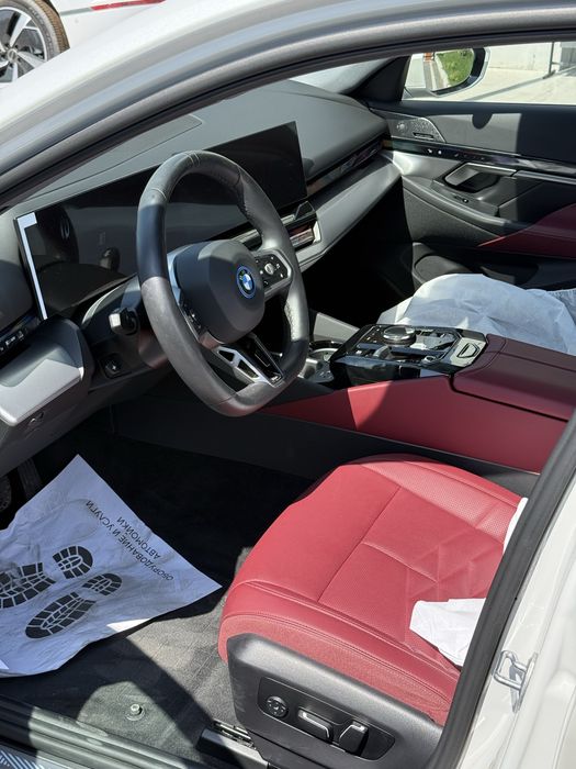 Bmw i5 40l 2025-Yil 7.900km yurgan 713km zapas xod kraska tozza full