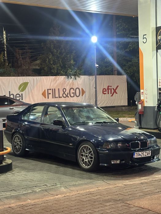 BMW 3 Series 1994 — imagine 3