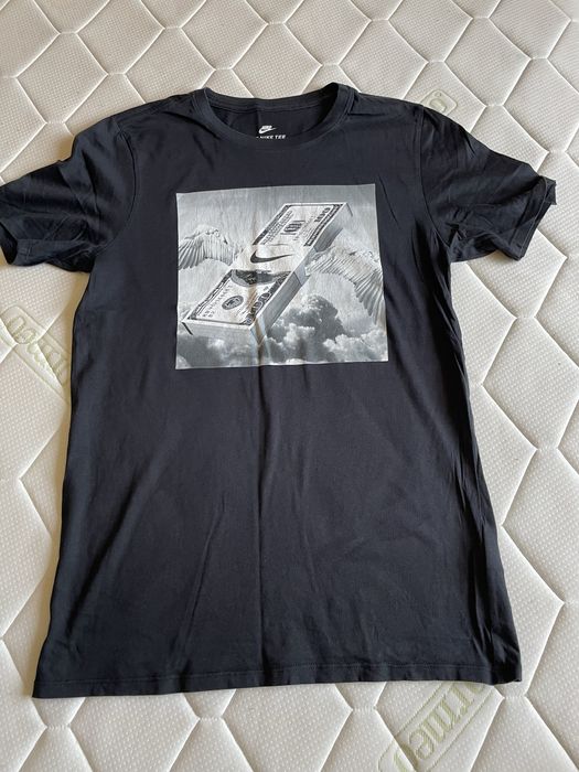 Nike(тениски и къси панталонки)