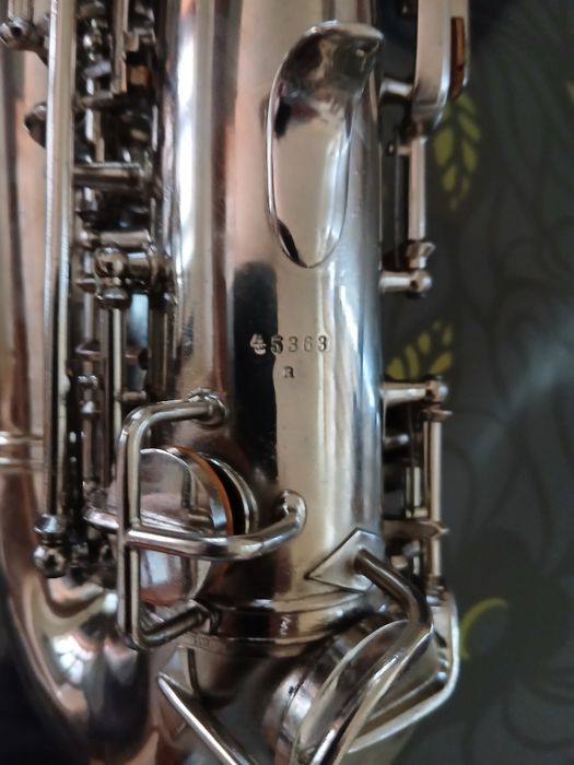 Saxofon alto marca Huller