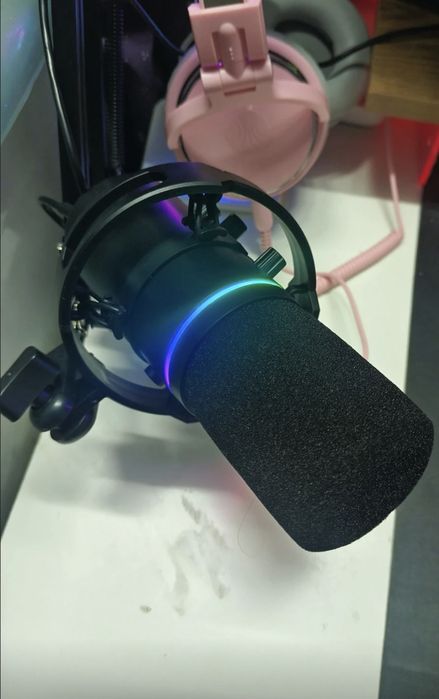 Продам микрофон с кранштайном