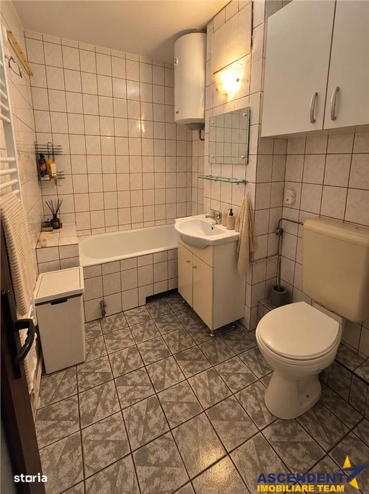 Apartament 2 camere, decomandat, etaj1,  zona Tractorul Brasov