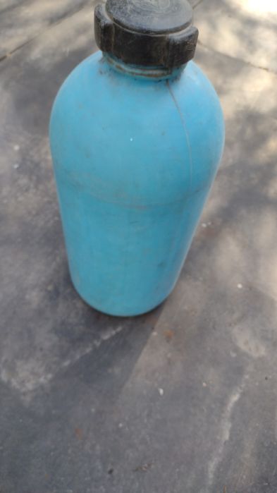 канистра , вешалки-крючки, кран на 40 для воды