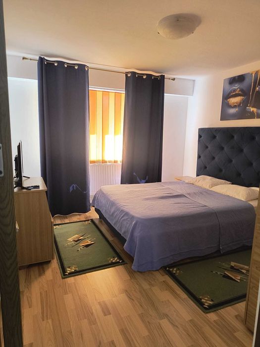 Particular, inchiriez pe termen lung apartament decomandat cu 2 camere in Constanta, zona TOMIS NORD, la vapor.