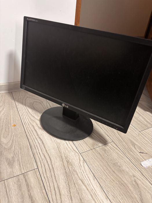 Monitor LG office