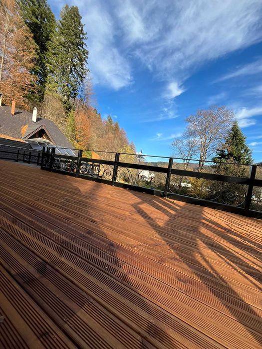 Pardosea exterior pin/Deck pin tratat in autoclava.