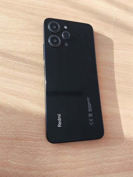 Продам Redmi 12 срочно