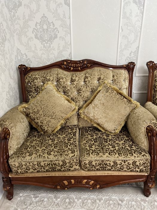 Диван, кресло мебель гостиной