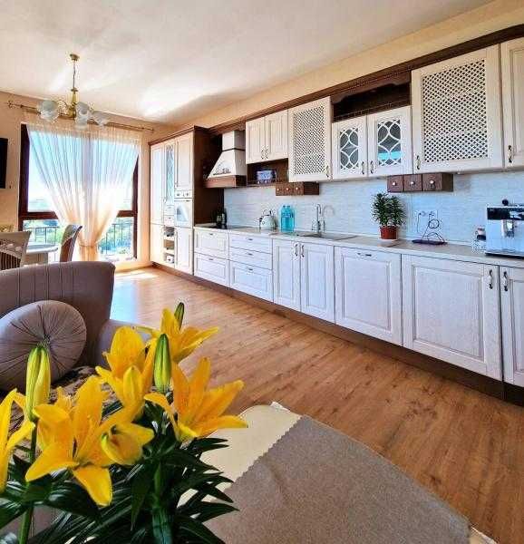 Топ имот! Тристаен апартамент в Резиденция Лазурен бряг! Гледка море!