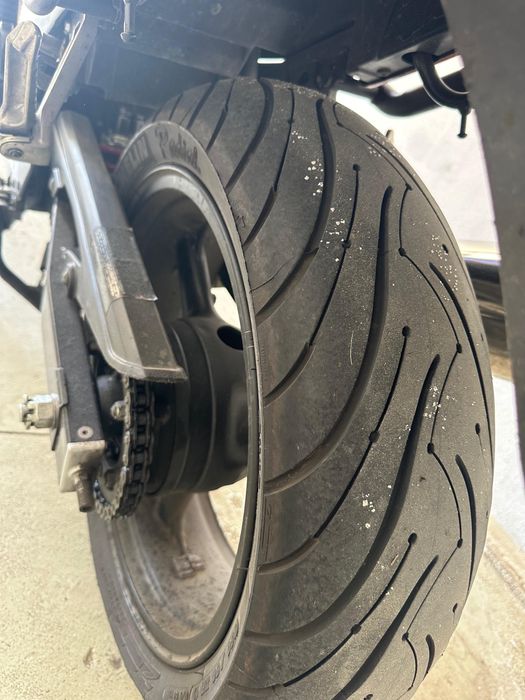 Kawasaki zr750s
