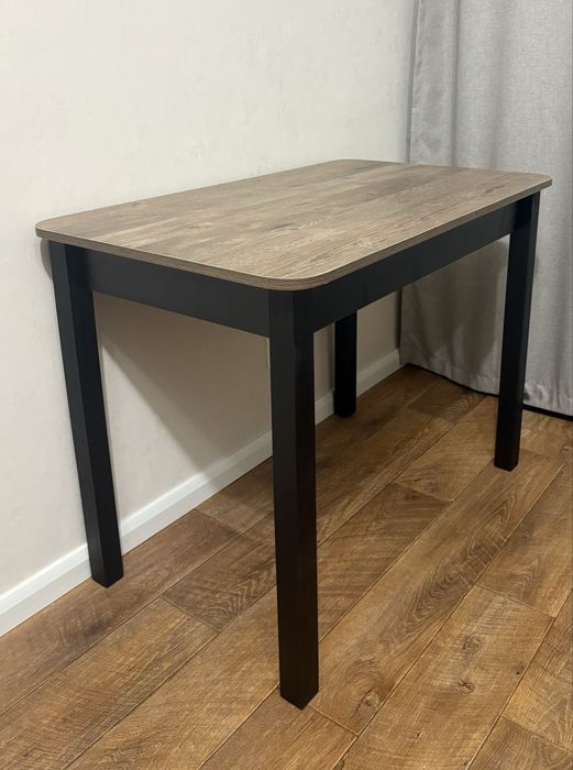 Стол обеденный для кухни