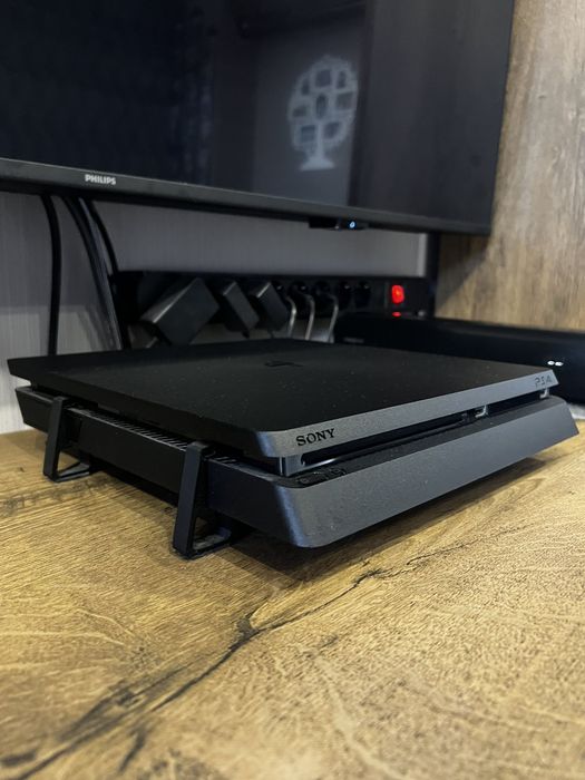 Плейстейшън  4slim 1TB