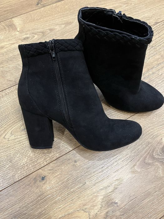 Дамски черни боти