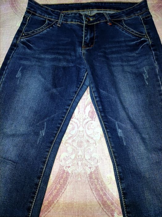 Джинсы для женщин