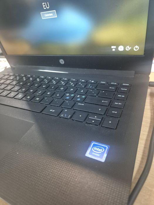 Laptop HP 14-bp083no / 4GB RAM ddr3 , 128 SSD ,  14inch