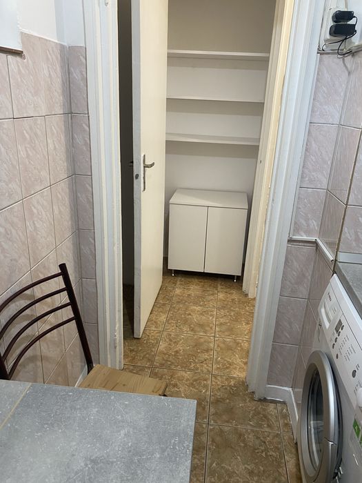 Garsoniera de inchiriat Dambu Pietros