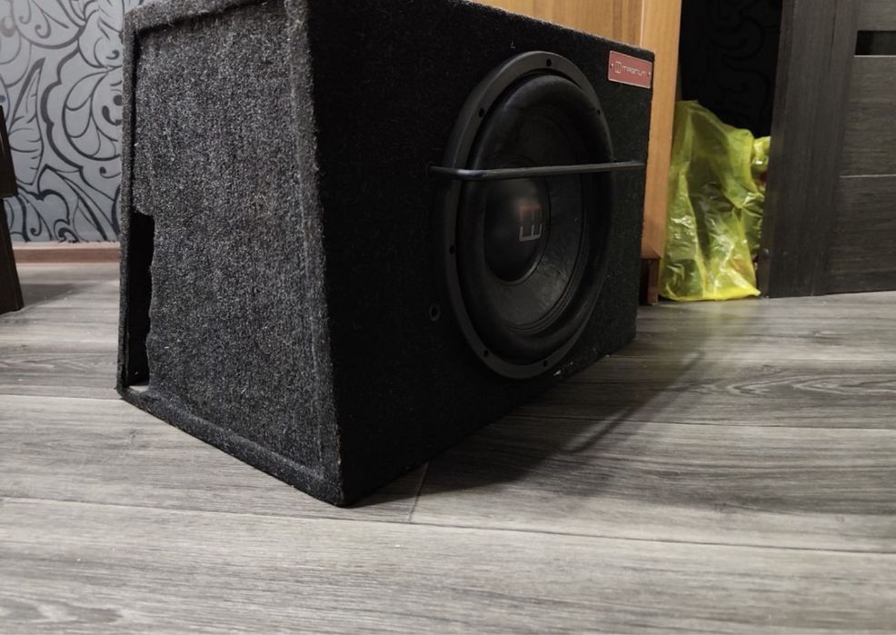 Продам сабуфер Magnum Active