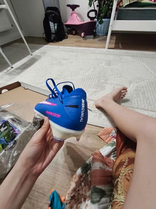 Найк бутсы 36размер новый