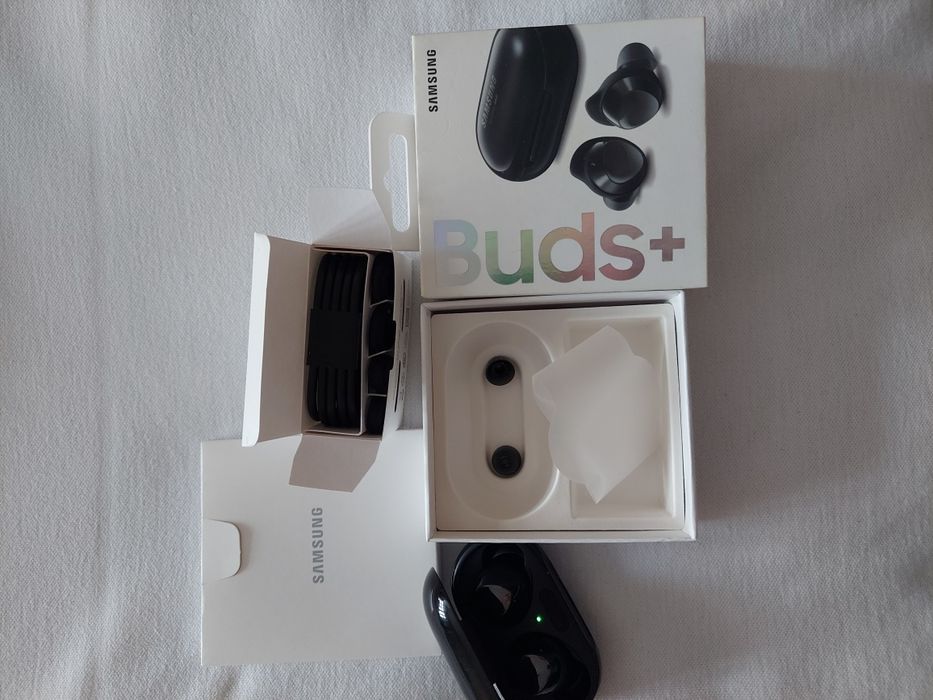 Наушники Samsung Buds+