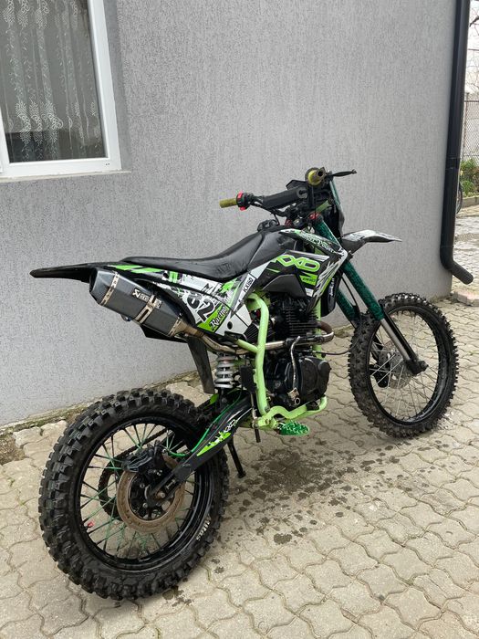 Vând cross kxd 150