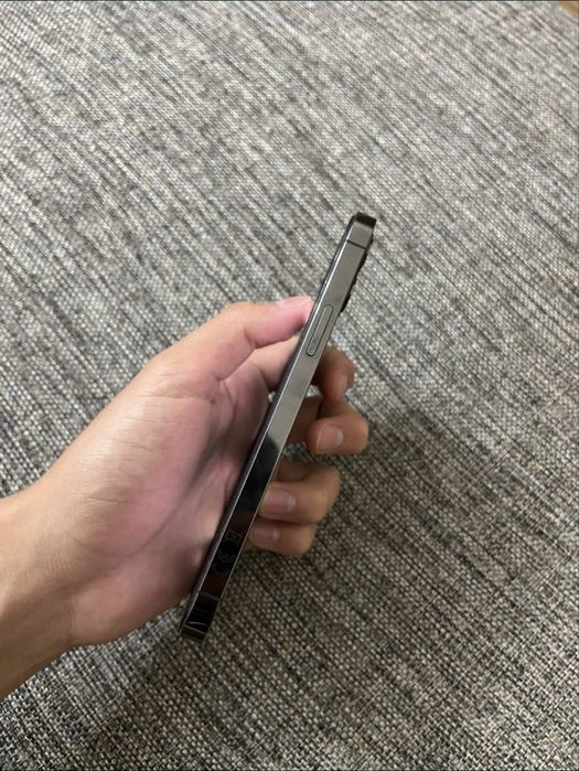 Iphone 12pro в хорошем состоянии