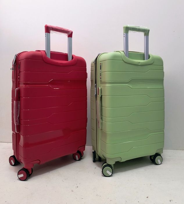 Куфари от полипропилен в среден и голям размер ( безплатна доставка/