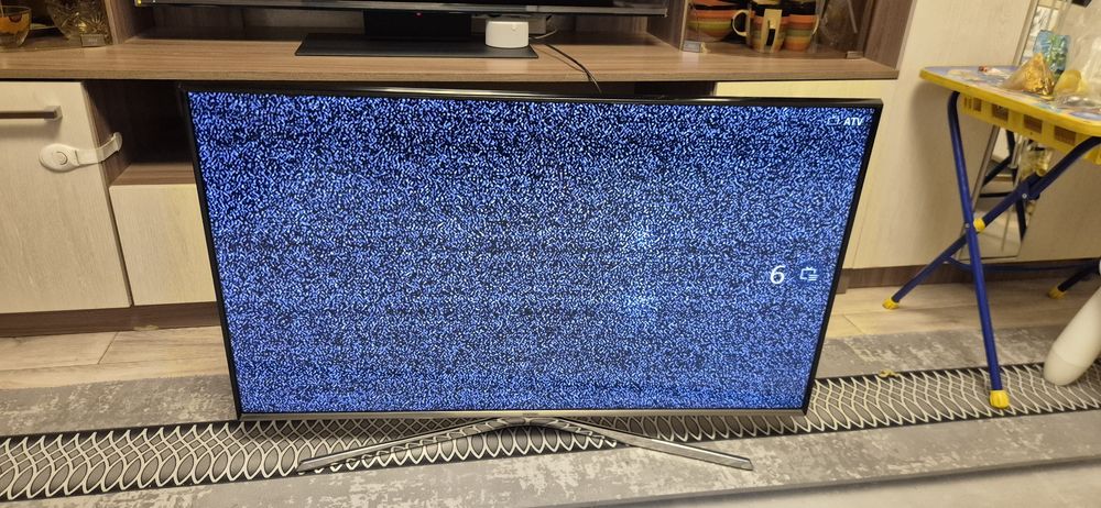 Телевизор Samsung 43 диагональ