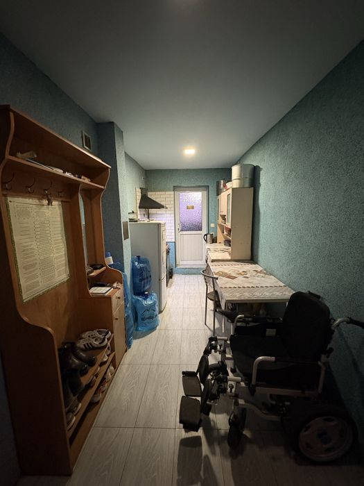 СРОЧНО Саниева махалласида  2 хона квартира сотилади