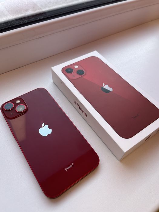 Продам Айфон 13 гб 128