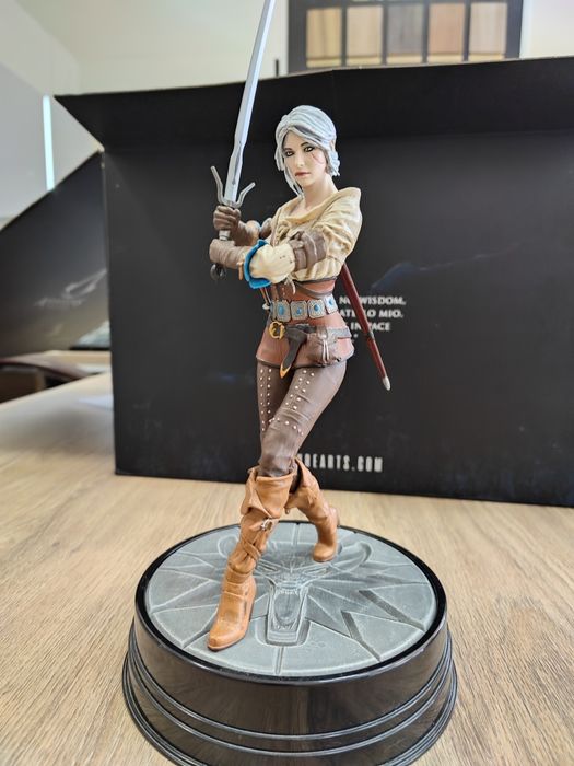 Witcher фигурки статуетки