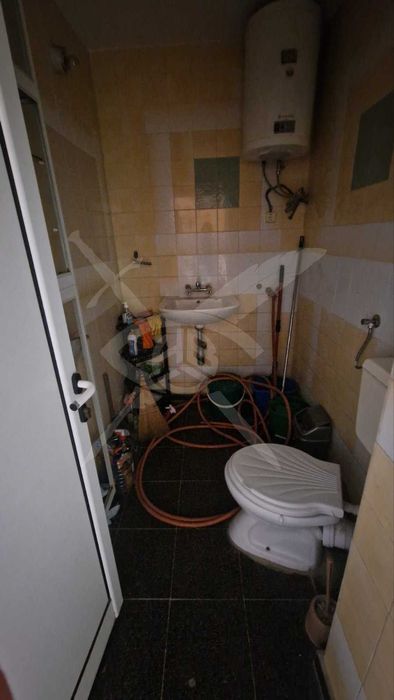 Офис - Възраждане