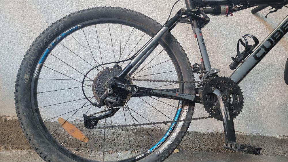 Bicicleta cube ams 100 full suspension