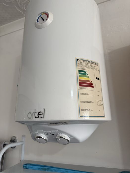 Продаётся бойлер 30 литр