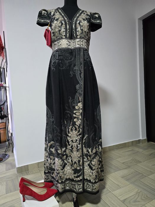 Rochie lunga cu imprimeu  floral, maneci bufante