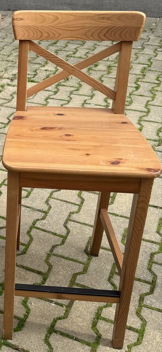Scaun bar IKEA lemn masiv - 190 lei