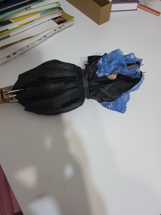 Продам зонтик синего цвета