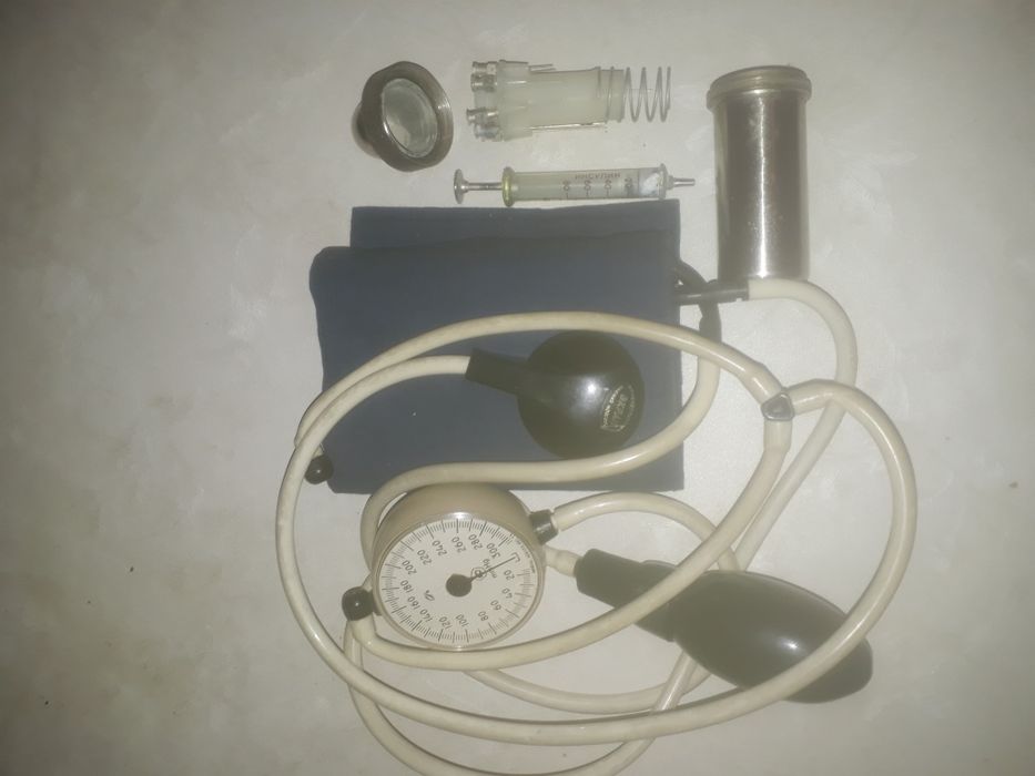 Продам шприц.монеты.