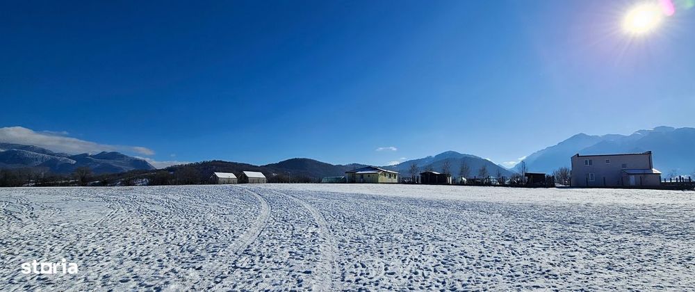 Teren cu panorama superba și pârâu, în Râșnov, zona Pănicel - Glăjerie