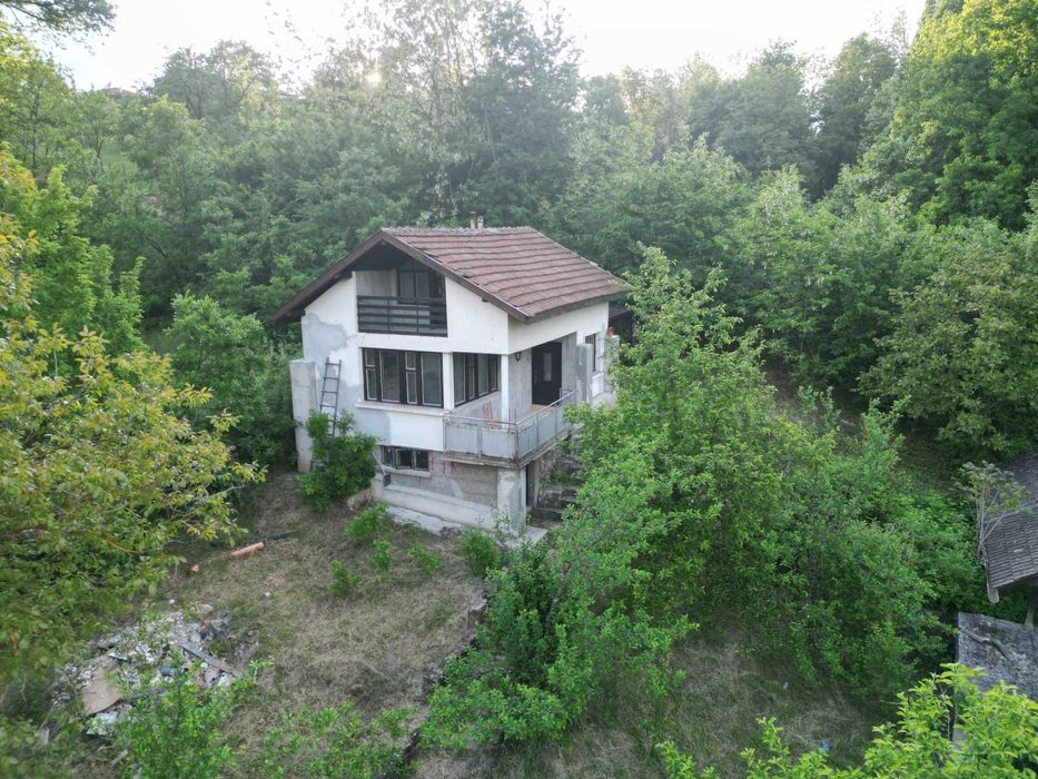 Продава къща с.Гледаци Община Габрово