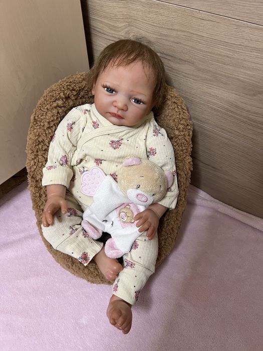 Păpușa reborn realistică