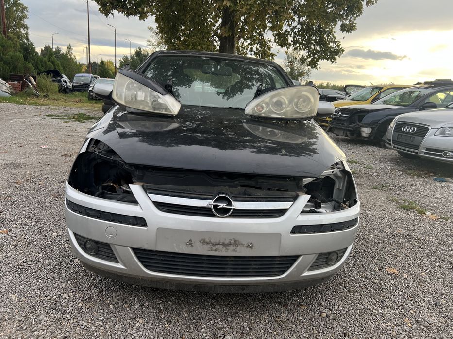 Опел корса ц 1.2 бензин само на части ок