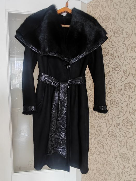 Продам дублёнку облегченная Турция