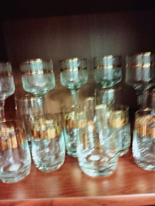продам набор из чешского стекла