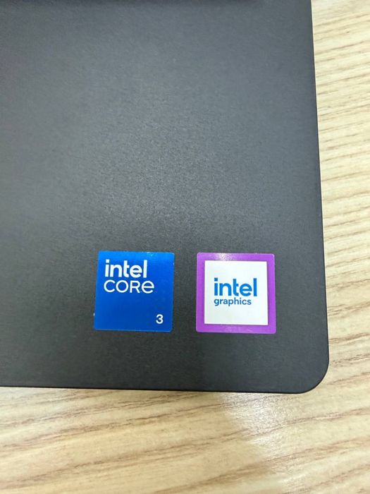 Dell 15 Pro Essential