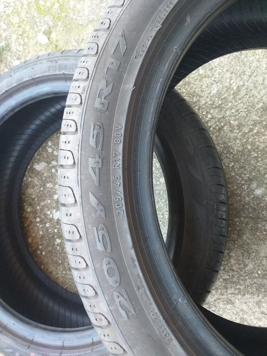 Гуми два броя 205/45/17