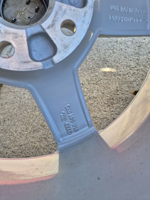 Джанти Audi 16 цола , 5х112 , 6.5j ,et43 , 215/60/16 Skoda  Vw Seat